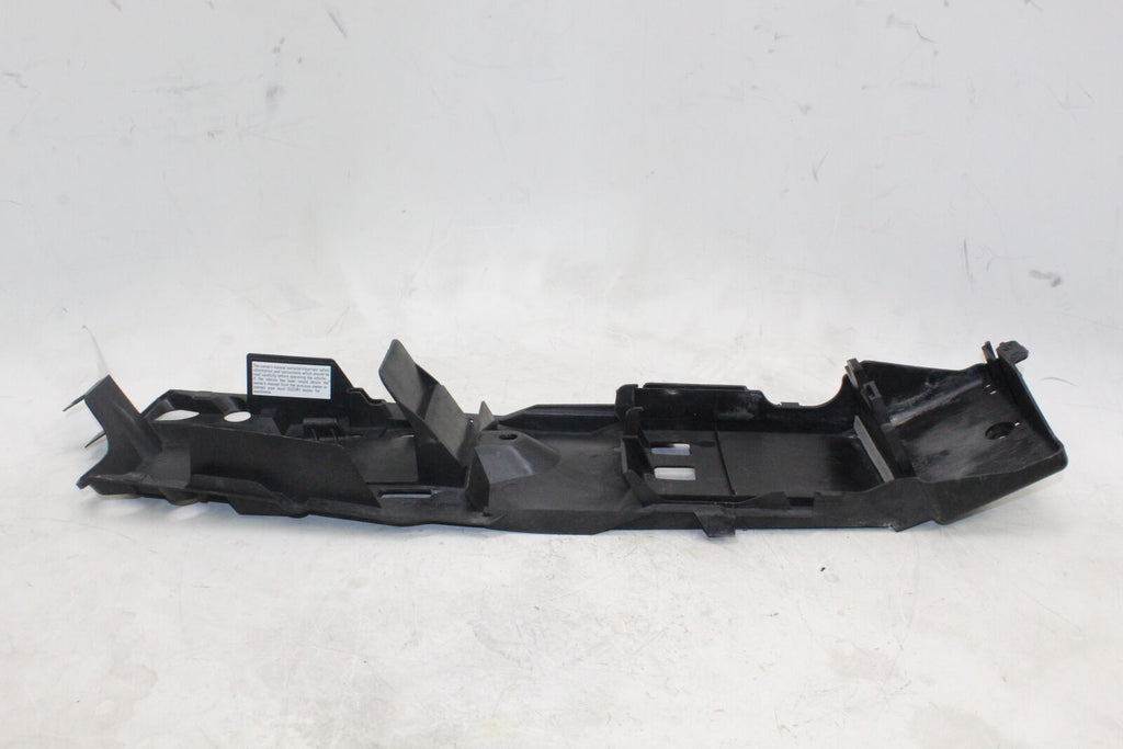 2006-07 Suzuki Gsxr600 750 Rear Tail Undertail Battery Tray Plastic 63111-01H00