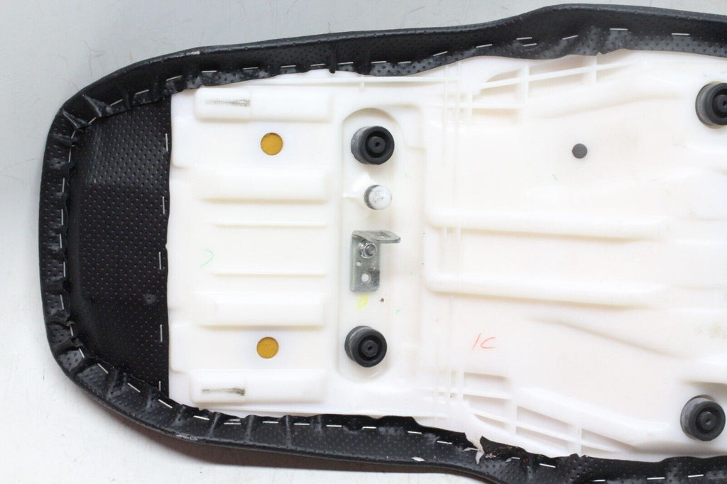 2008 Yamaha Fz6 Oem Seat