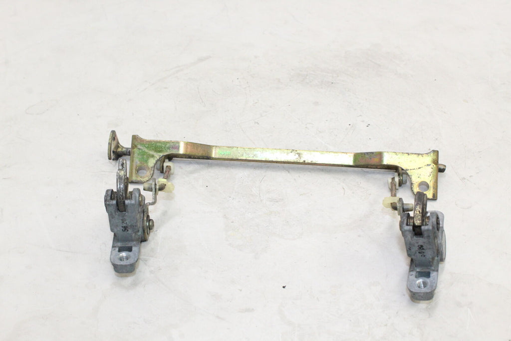 86-06 Kawasaki Concours 1000 Zg1000A Seat Bracket Mount Lock Oem
