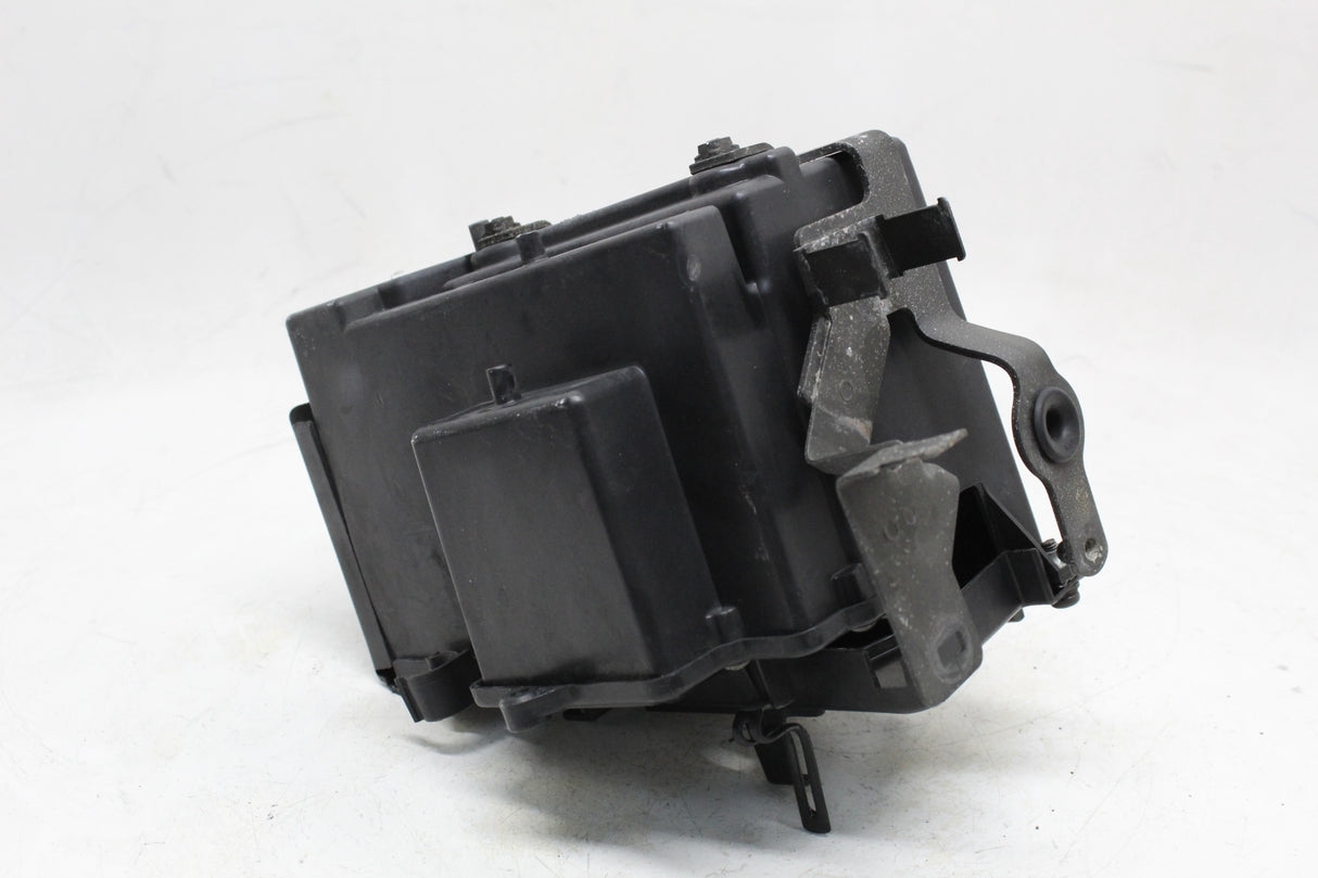 2005 Honda VTX1300S OEM REAR BACK TAIL UNDERTAIL BATTERY TRAY PLASTIC BRACKET