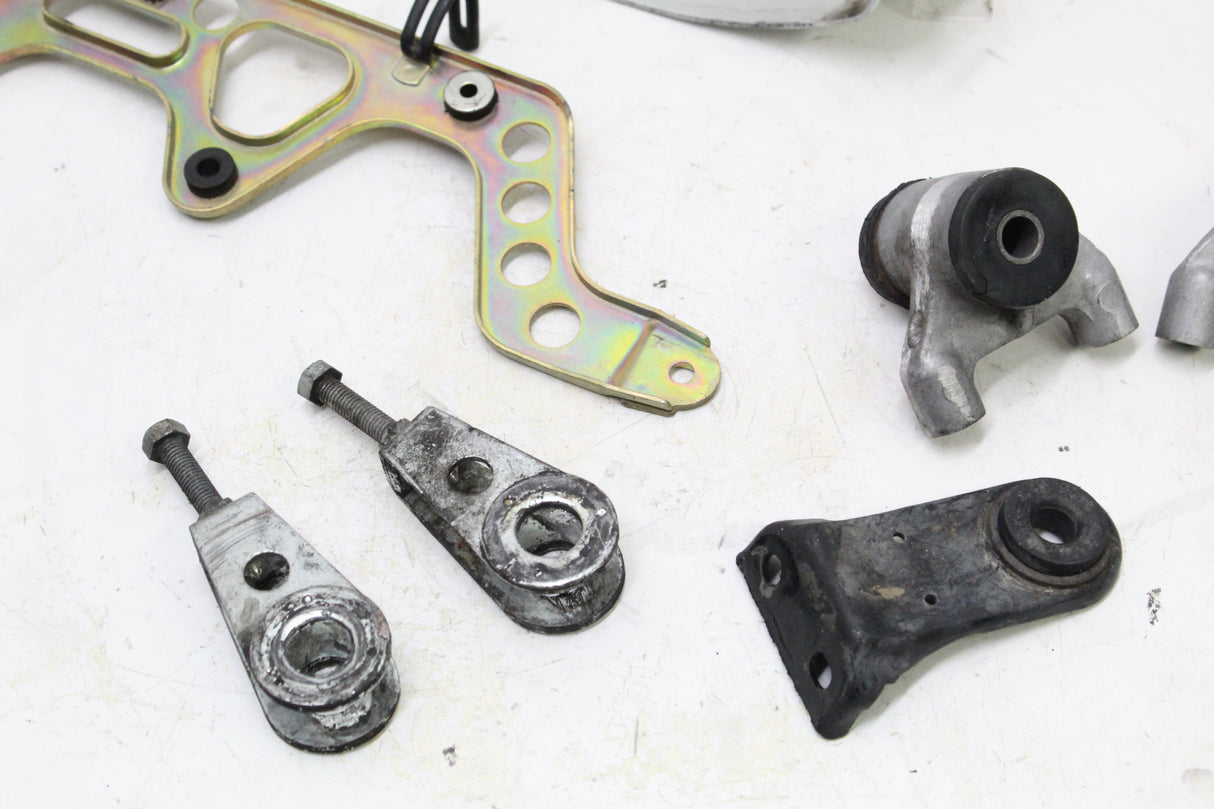 1992 KAWASAKI NINJA 600 ZX600 OEM BRACKETS MOUNTS HOLDERS HARDWARE SET