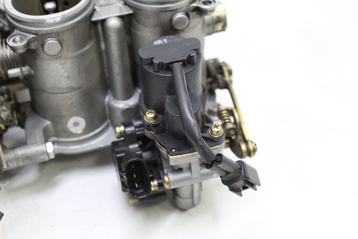 2004 Yamaha YZF R1 04-06 OEM MAIN FUEL INJECTORS / THROTTLE BODIES
