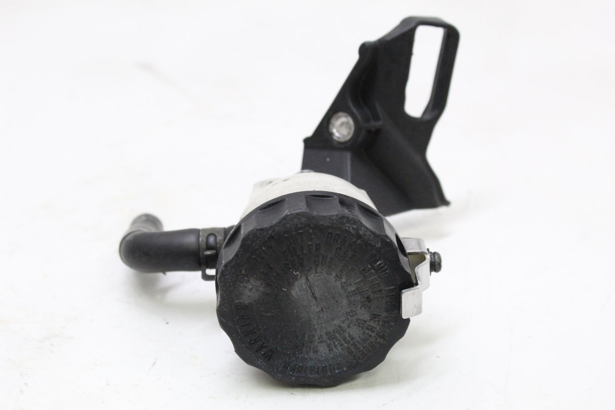 2007 Yamaha YZF R6S OEM FRONT BRAKE MASTER FLUID RESERVOIR TANK BOTTLE