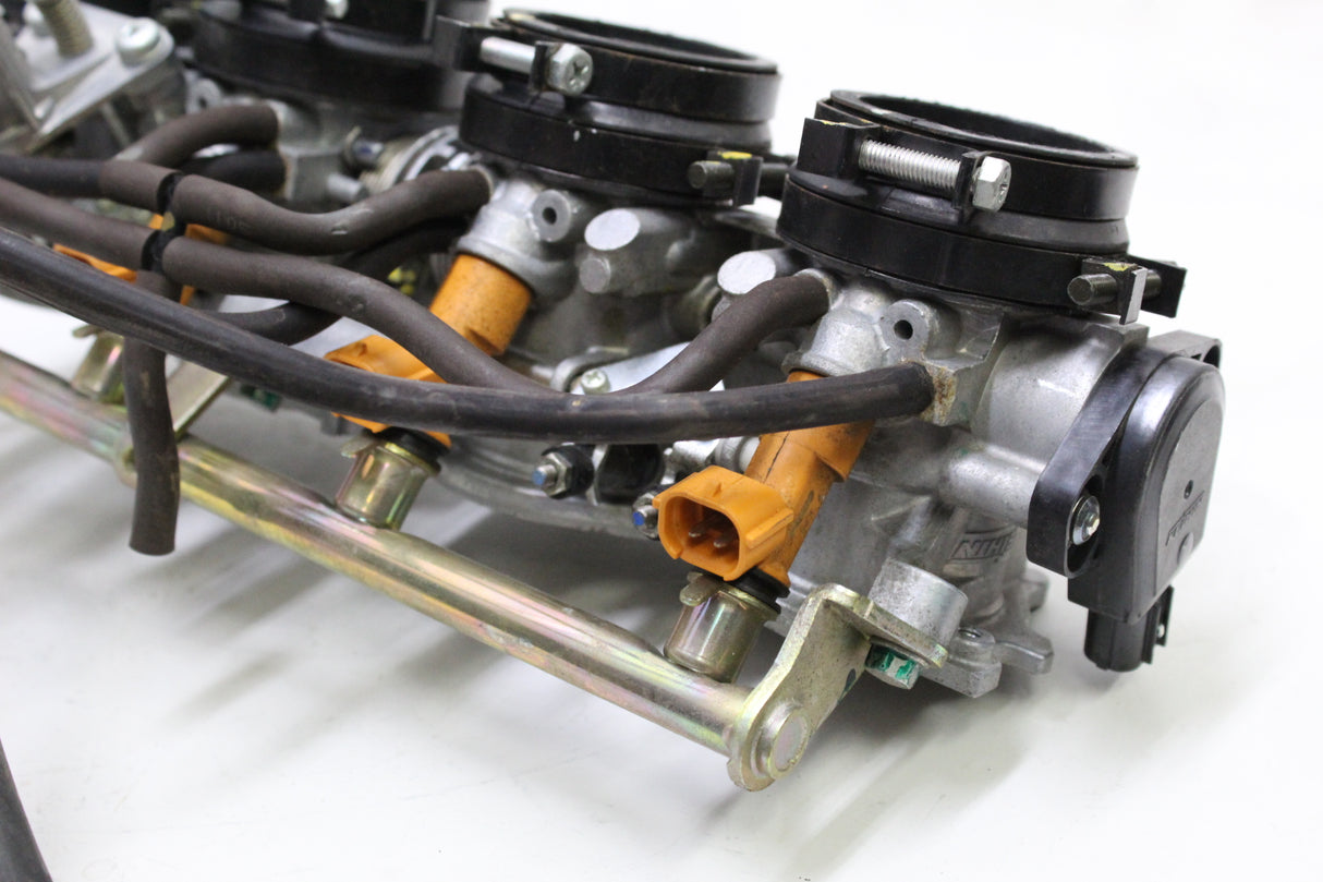 2006 Honda CBR600RR OEM MAIN FUEL INJECTORS / THROTTLE BODIES