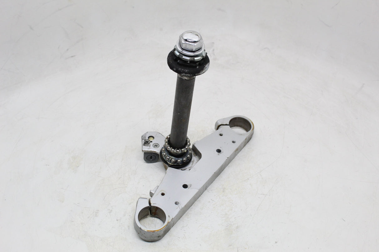 2005 Honda VTX1300S VTX1300 OEM FRONT FORKS CLAMP LOWER TRIPLE TREE STEM