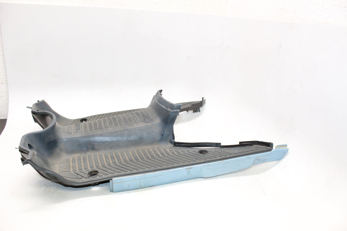 1983 Yamaha XC180 Riva 180 OEM Footrest Floor Board Panel