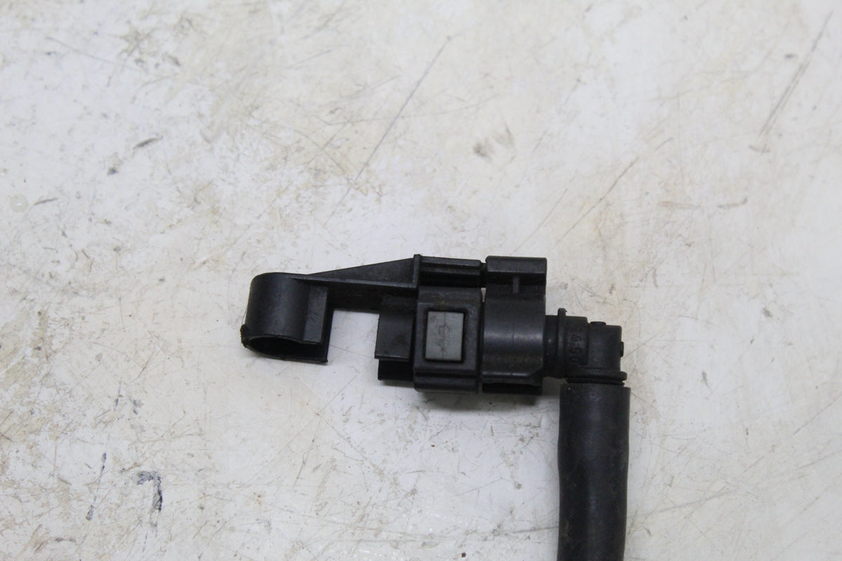 2009 Yamaha YZF R6S OEM Fuel Gas Hose Line With Connectors