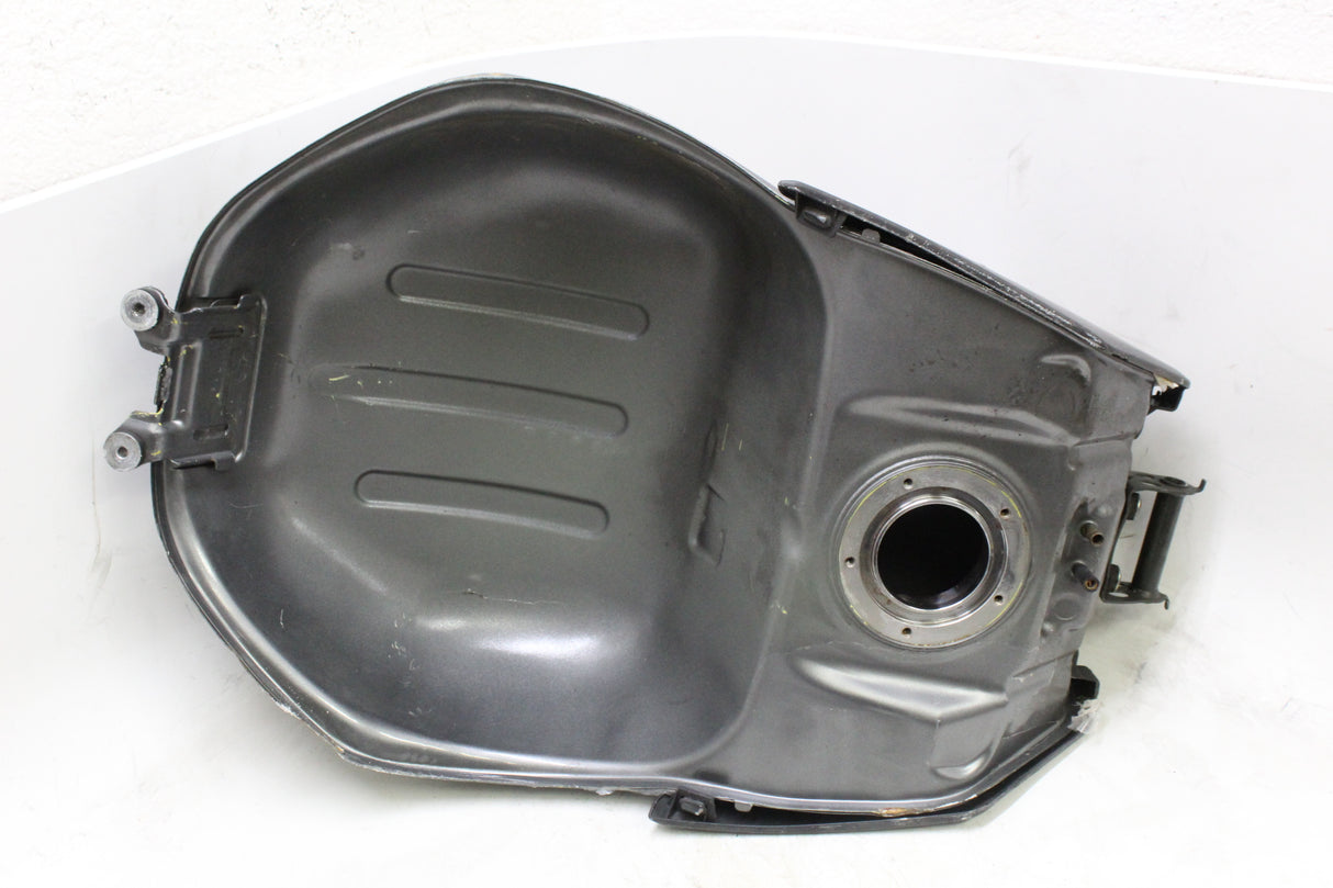 2004 SUZUKI GSXR600 OEM GAS FUEL TANK RESERVOIR W CAP DENT NO PUMP