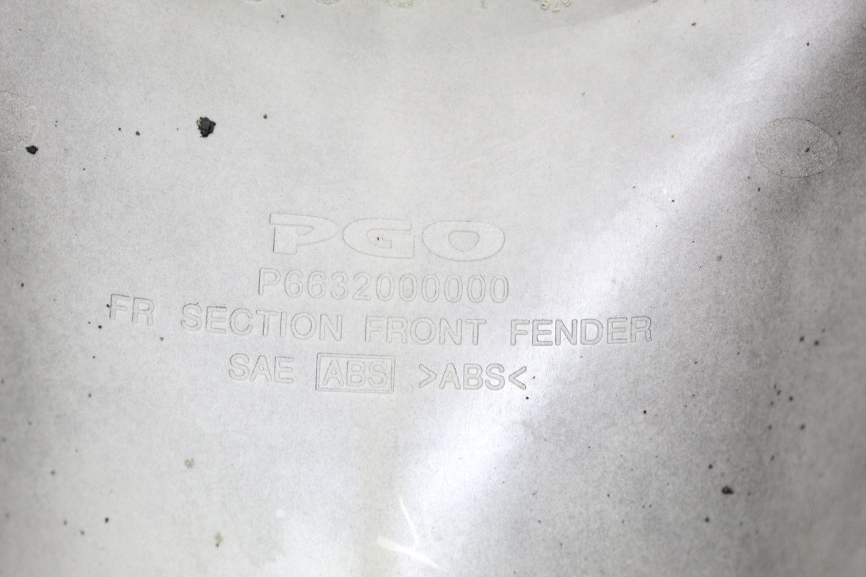 2017 Genuine Scooter Co. Buddy 125 OEM FRONT WHEEL FENDER COWL FAIRING