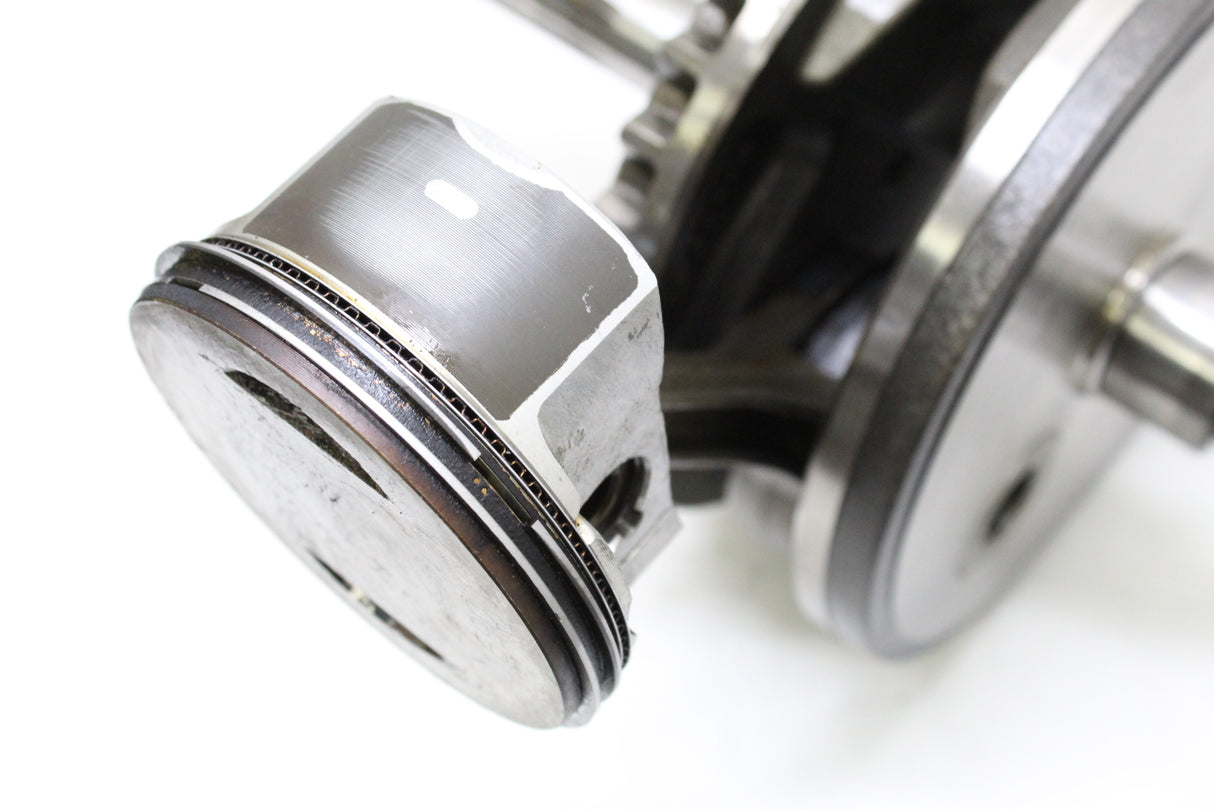 2015 Harley-Davidson Road Glide FLTRXS OEM ENGINE CRANKSHAFT W PISTONS