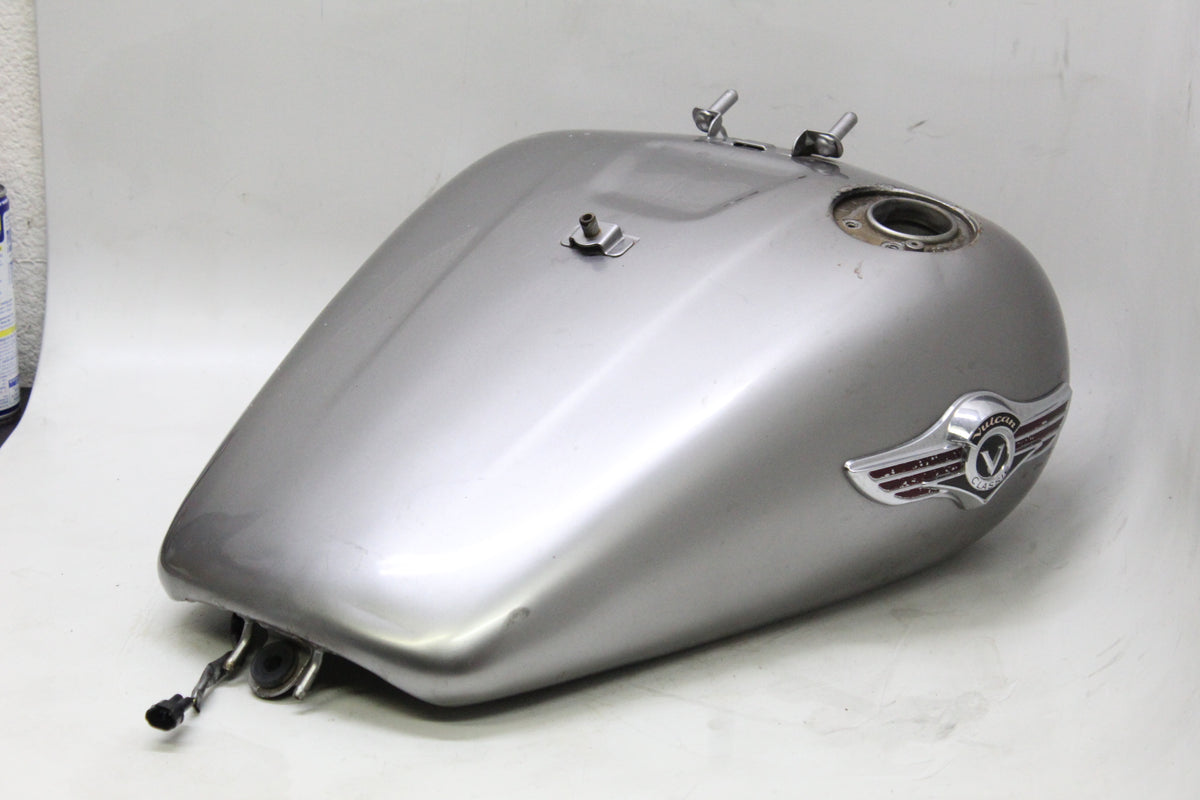 2005 KAWASAKI VULCAN 1500 VN1500 CLASSIC OEM GAS FUEL TANK SILVER