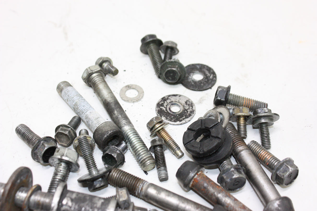 2005 Suzuki GSXR600 OEM ENGINE MOUNTING BOLTS HARDWARE MOTOR SCREWS