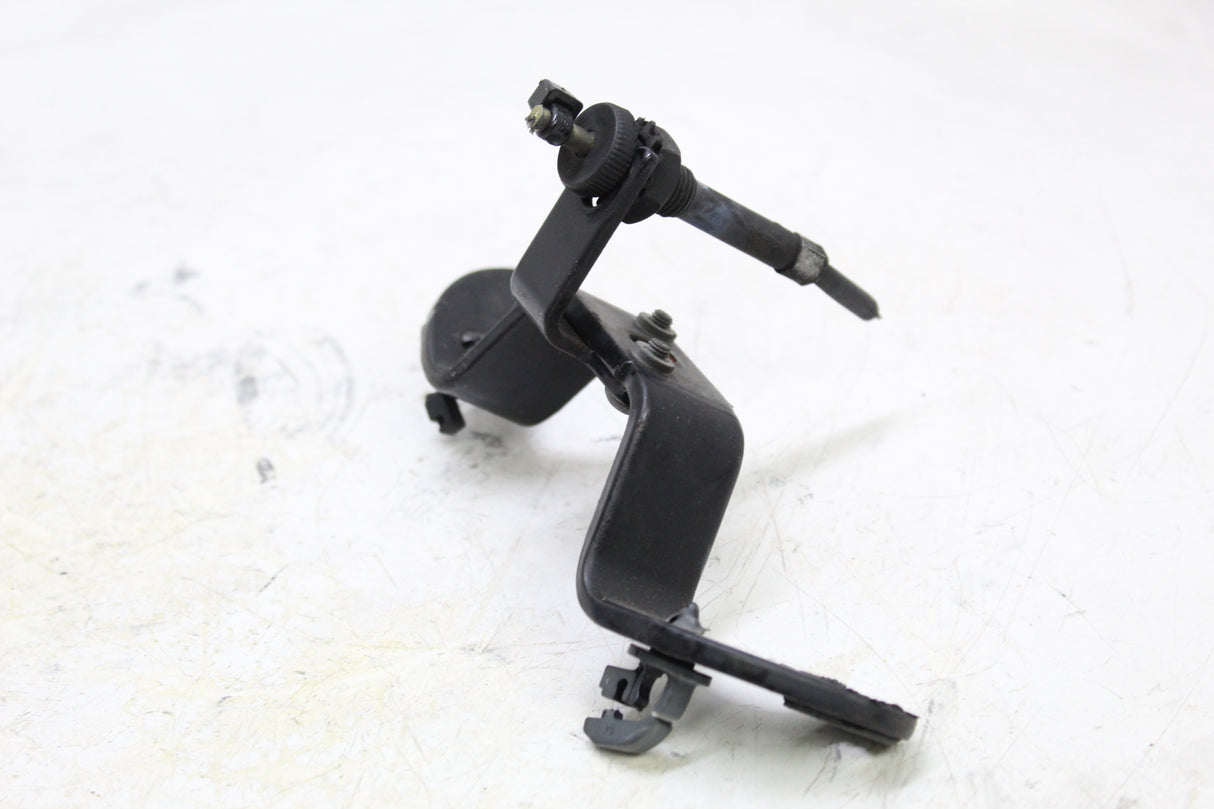 2005 Harley-Davidson Sportster 883 XL883 OEM TOP CENTER ENGINE LINK BRACKET