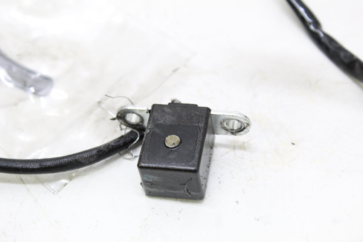 2007 Kawasaki KLR650 OEM ENGINE MOTOR COIL PICKUP PULSE PULSER SENSOR
