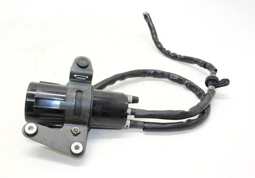 01-03 Suzuki Gsxr600 Evap Vapor Charcoal Emission Canister Oem - Suzuki - Gold River Motorsports