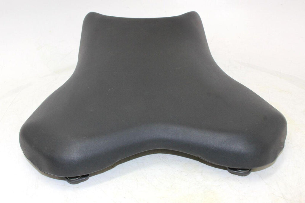 2006-07 Yamaha Yzf R6 Front Drivers Seat Pad Saddle Pillion 2c0-24710-00-00 Oem - Gold River Motorsports