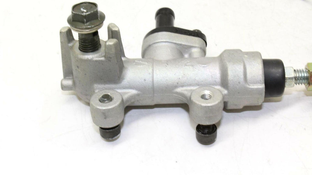 98-06 Suzuki Katana 600 Gsx600f Rear Back Brake Master Cylinder Oem - Gold River Motorsports