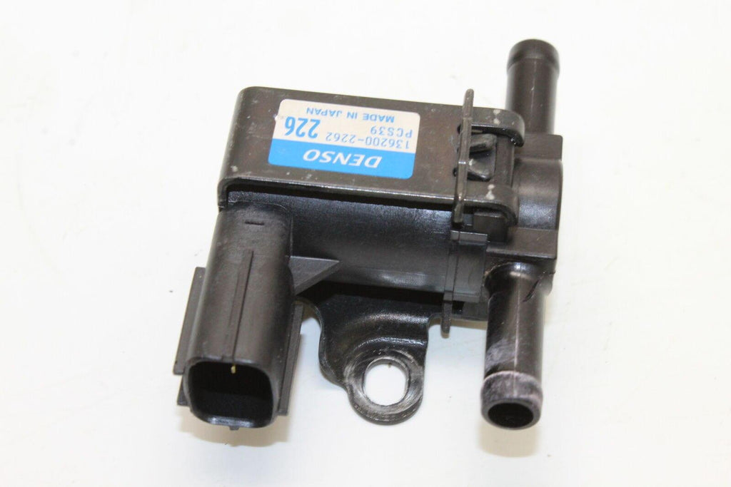 2007-2012 Honda Cbr600rr Purge Control Solenoid Valve Unit 136200-2262 Oem - Gold River Motorsports