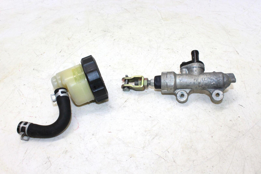 1998 Suzuki Katana 600 Gsx600f Rear Back Brake Master Cylinder With Reservoir - Gold River Motorsports