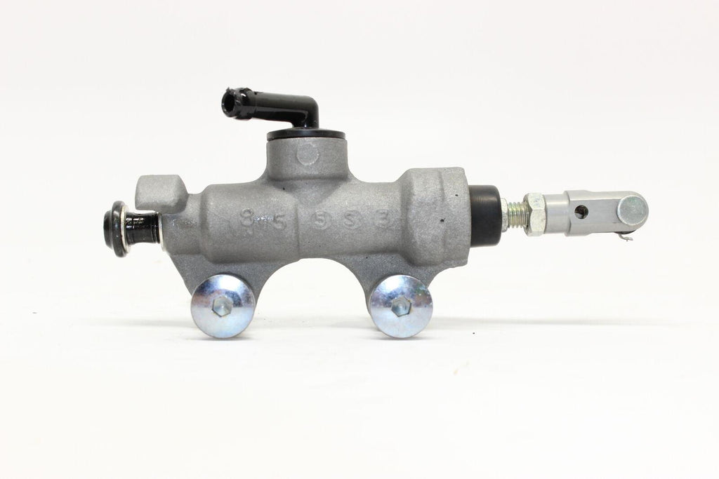 0816 Yamaha Yzf R6 Rear Back Brake Master Cylinder Oem - Gold River Motorsports