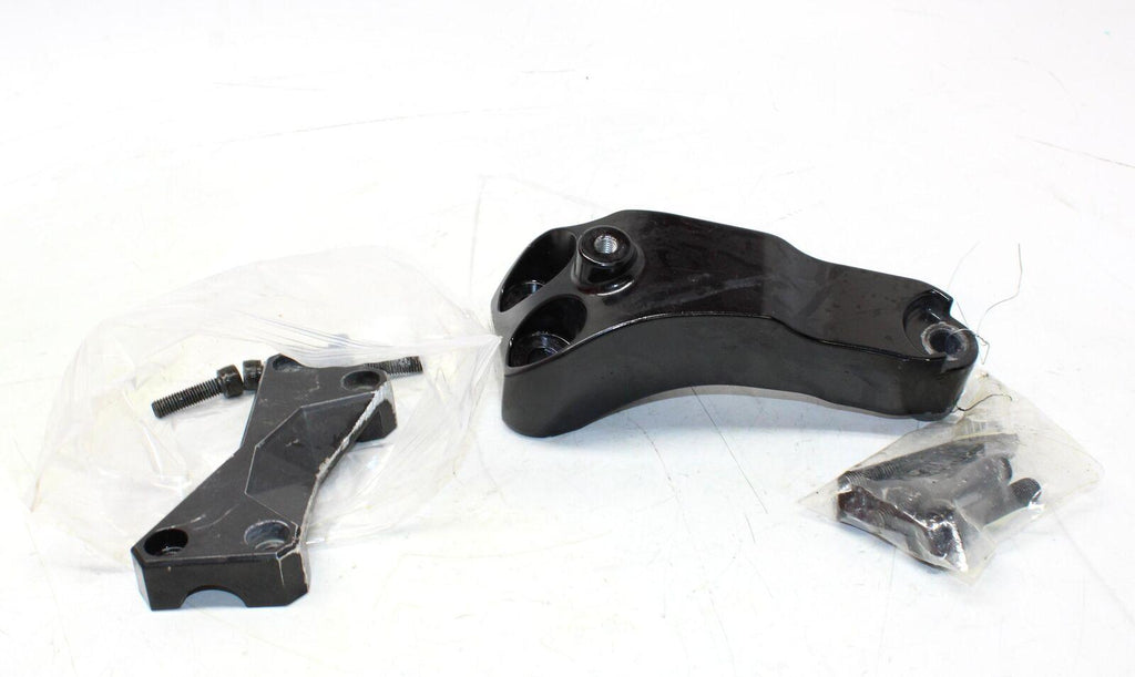 2005 Kawasaki Zr7s Zr750 Rear Brake Caliper Hanger Back Mounting Bracket - Gold River Motorsports