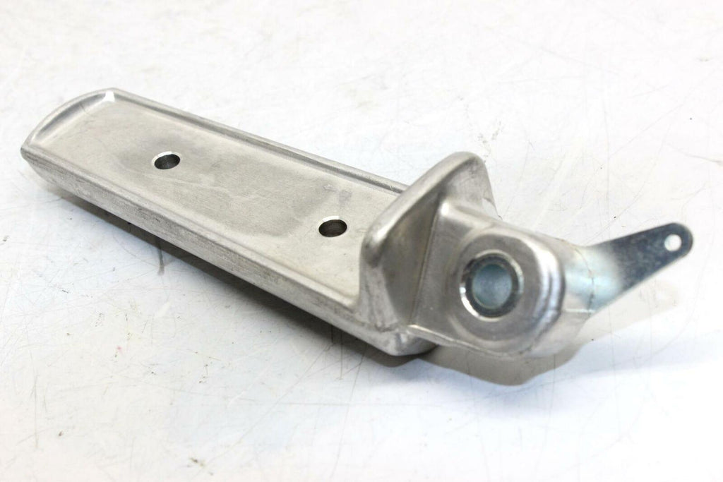 98-05 Suzuki Gsxr750 Right Front Foot Rest Peg Step Oem - Gold River Motorsports