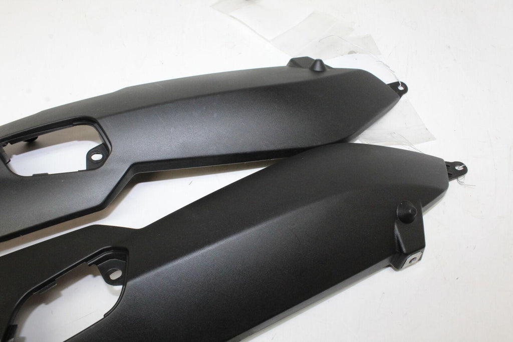 05-10 Bmw R1200r R1200 R Left & Right Rear Back Tail Fairings Cowlings Oem - Gold River Motorsports