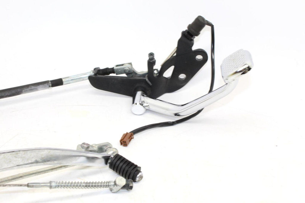 2013 Yamaha V Star 250 Xv250 Front Foot Rests Pegs Steps Set Pair W/Footrest Oem