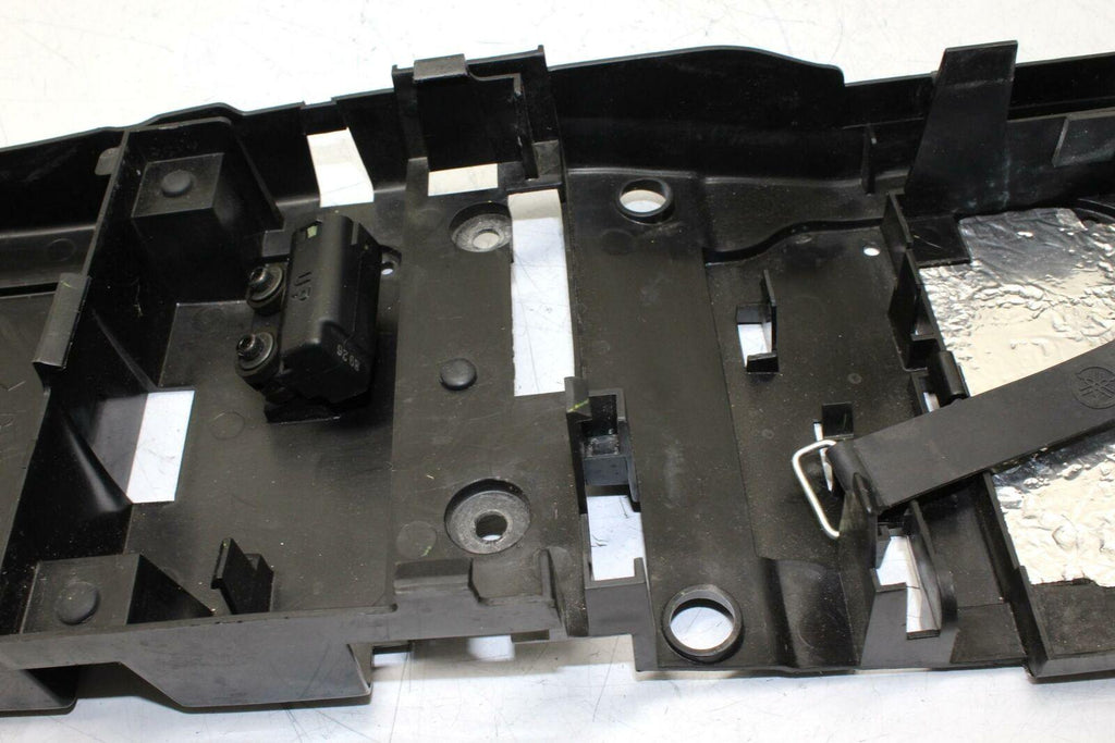 08-16 Yamaha Yzf R6 Rear Back Tail Undertail Battery Tray Plastic Oem - Gold River Motorsports