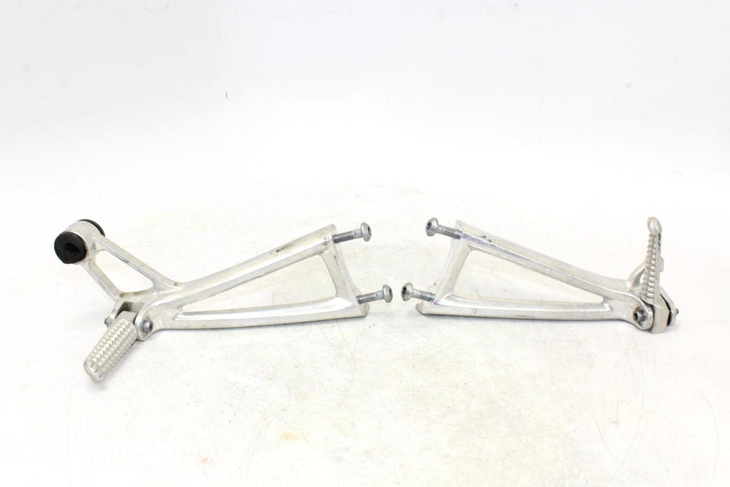 2005 Yamaha Yzf R6 Rear Back Passenger Peg Set Pair - Gold River Motorsports