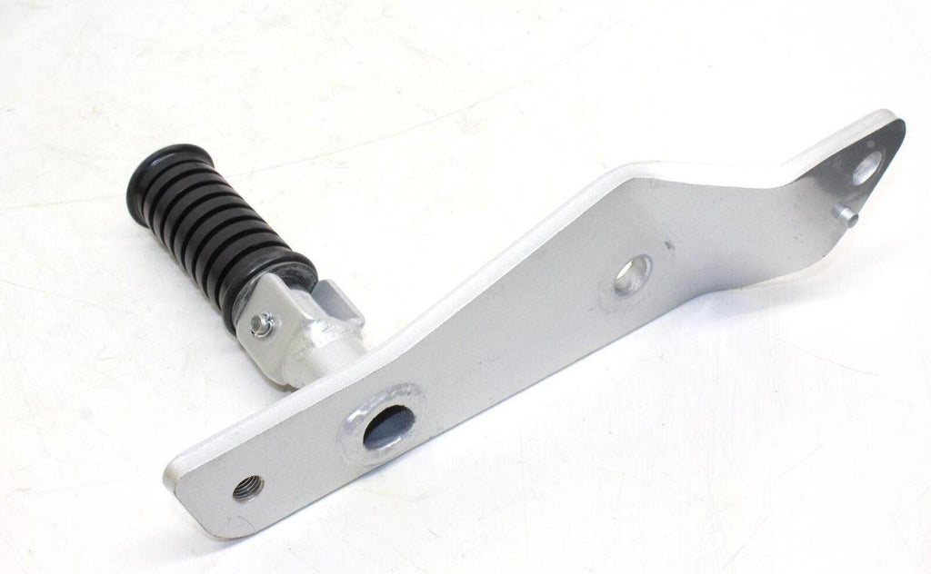2013 Yamaha V Star 250 Xv250 Front Foot Rests Pegs Steps Set Pair W/Footrest Oem