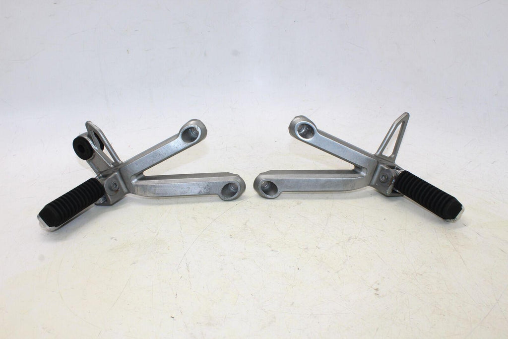 2003 Suzuki Gsxr600 Rear Back Passenger Peg Set Pair - Gold River Motorsports