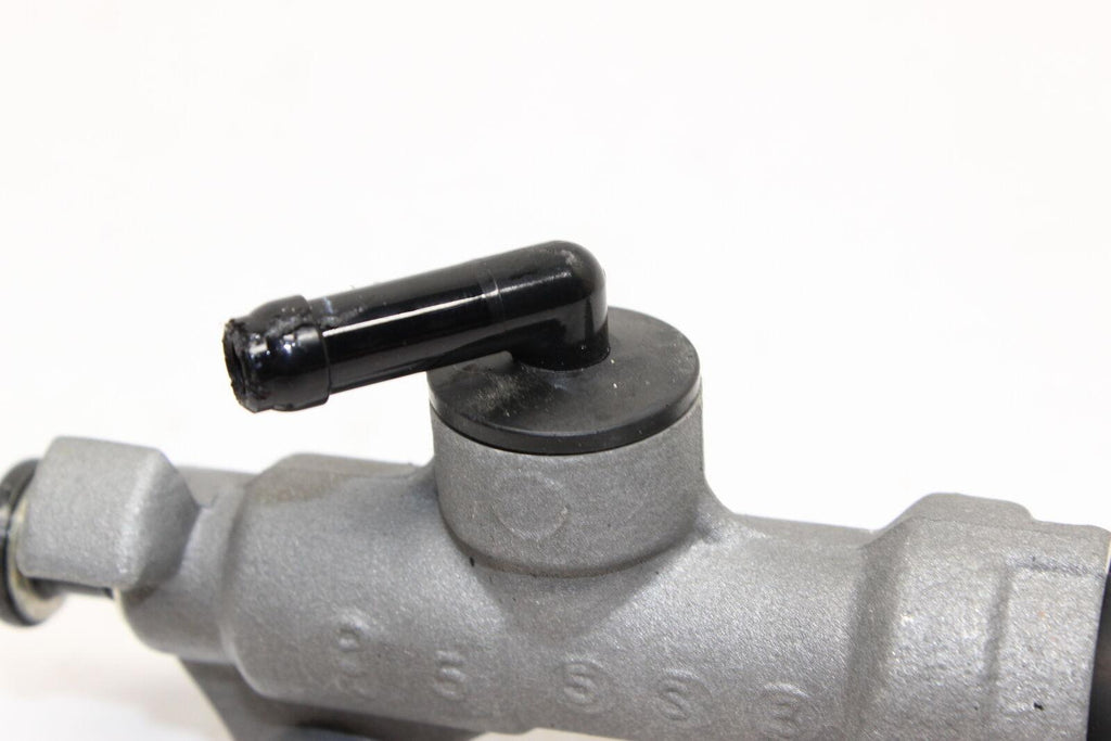 0816 Yamaha Yzf R6 Rear Back Brake Master Cylinder Oem - Gold River Motorsports