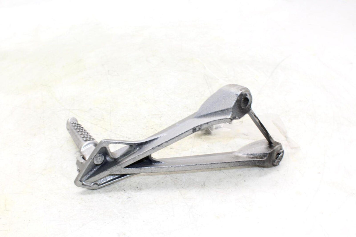 05-06 Kawasaki Ninja Zx6r Zx636c Right Rear Back Passenger Peg - Gold River Motorsports