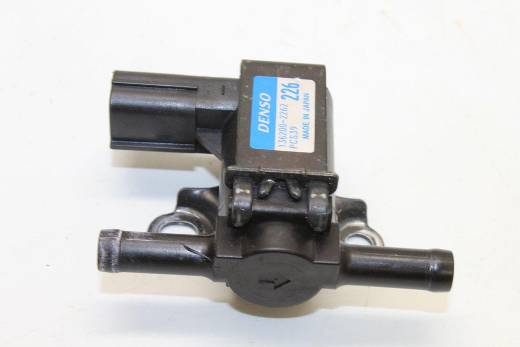 2007-2012 Honda Cbr600rr Purge Control Solenoid Valve Unit 136200-2262 Oem - Gold River Motorsports