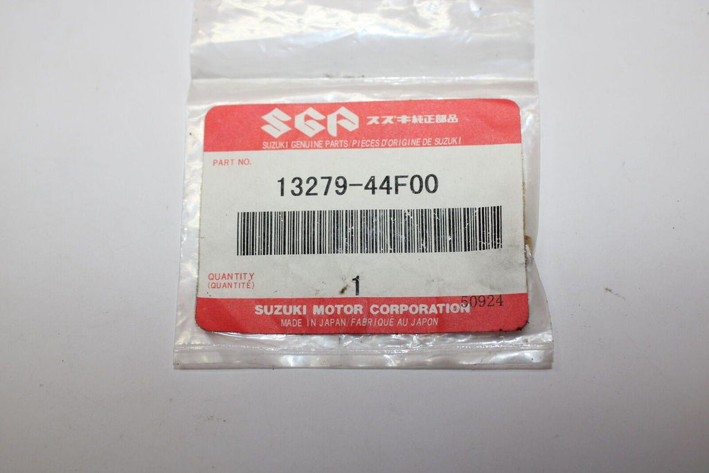 Suzuki Adjuster Screw 13279-44f00