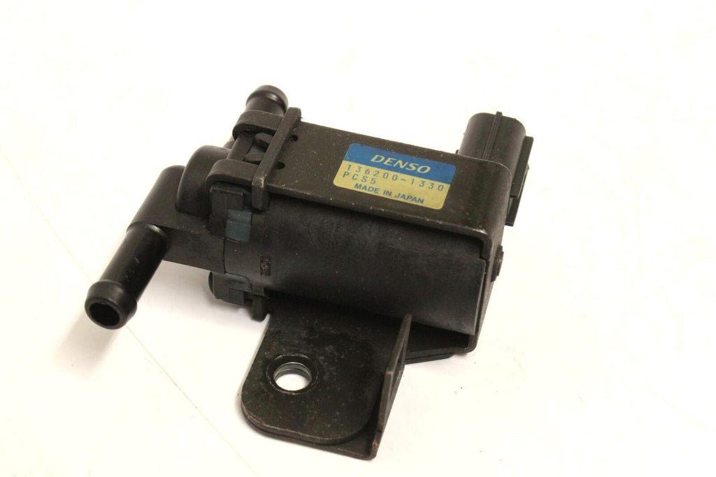 2002 Honda Rvt1000r Rc51 Air Valve Solenoid Top Engine Switch Sensor Oem - Gold River Motorsports