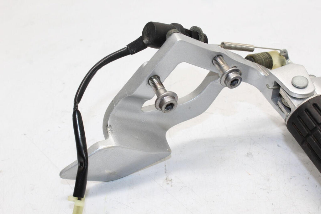 2003-2005 Yamaha Fjr1300 Right Rearset Rear Set Driver Foot Peg Rest Stop Oem