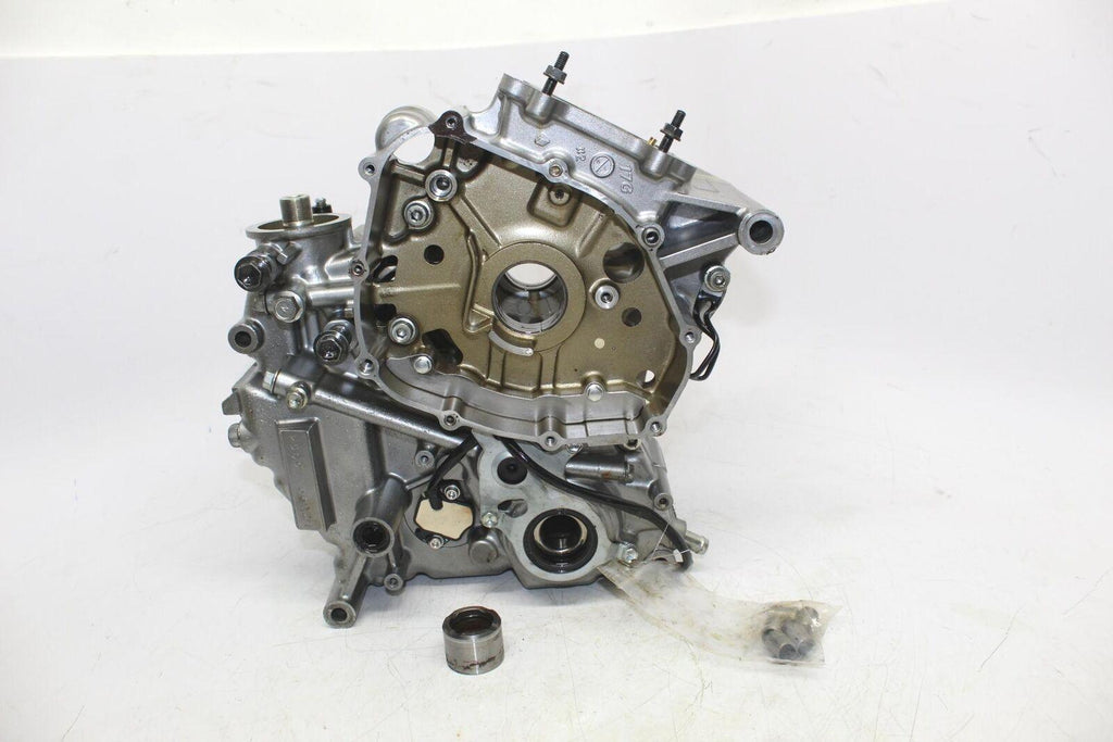 2007 Suzuki Vstrom 650 Dl650 Engine Motor Crankcase Crank Cases Block - Gold River Motorsports