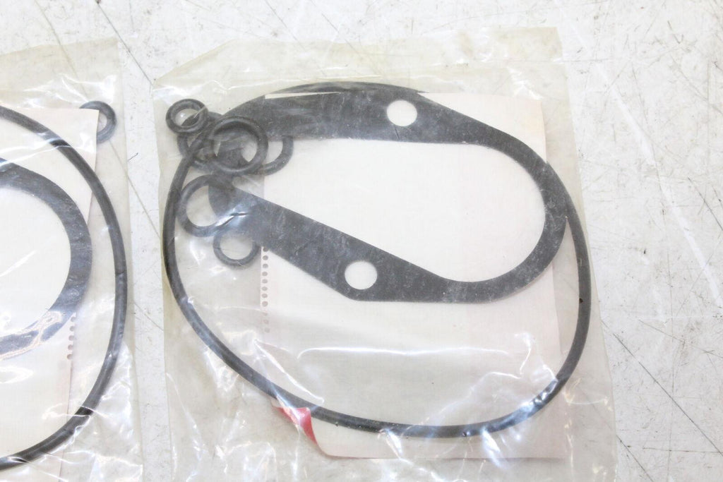 Honda 16010-323-004 Genuine Oem Cb550F Super Sport Gasket Set