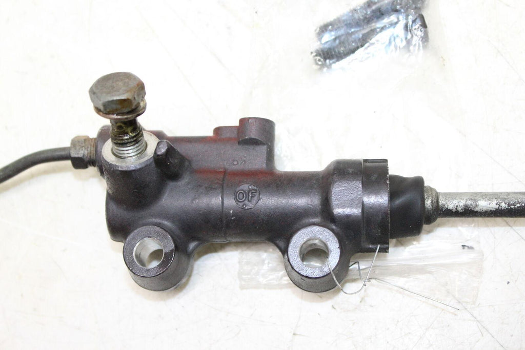 1986 Kawasaki Ninja Zx-10 Zx1000 Rear Back Brake Master Cylinder With Reservoir