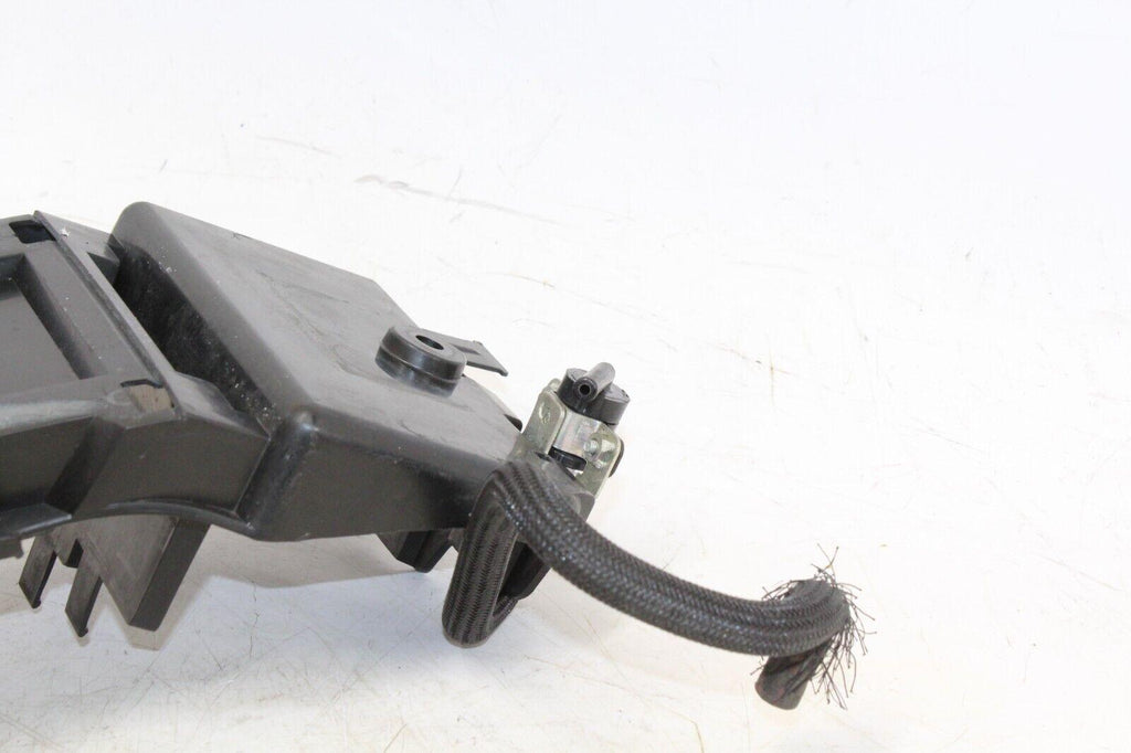 2007 - 2008 Suzuki Gsxr1000 Oem Rear Back Tail Undertail Battery Tray Plastic