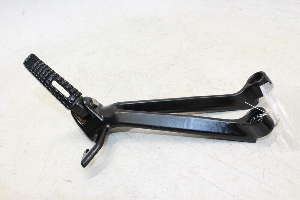 2005 Suzuki Gsxr1000 Rear Back Passenger Peg Set Pair