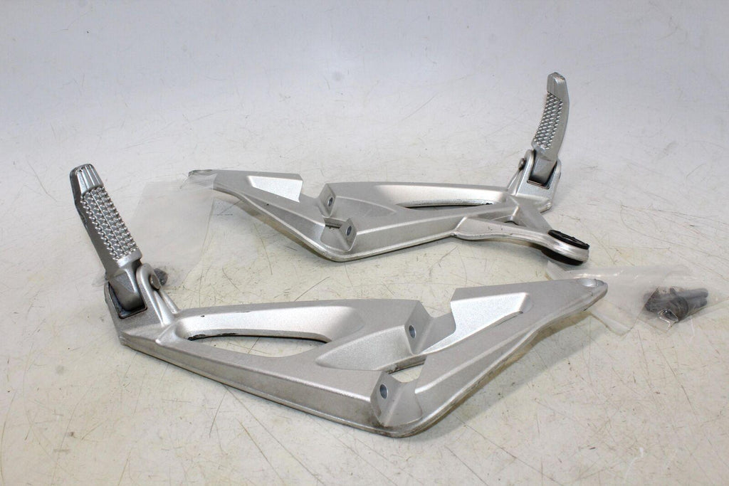 2005 Bmw K1200S Abs Rear Back Passenger Peg Set Pair - Gold River Motorsports