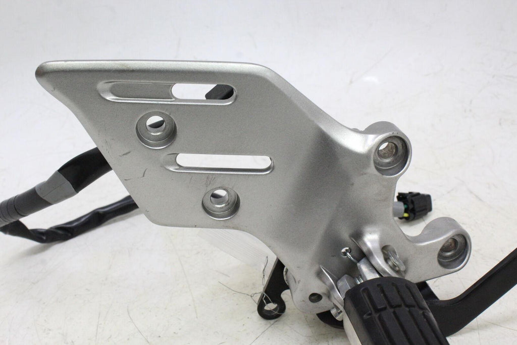 2022 Yamaha Mtt890 Tracer 9 Right Rearset Rear Set Driver Foot Peg Rest Stop - Gold River Motorsports