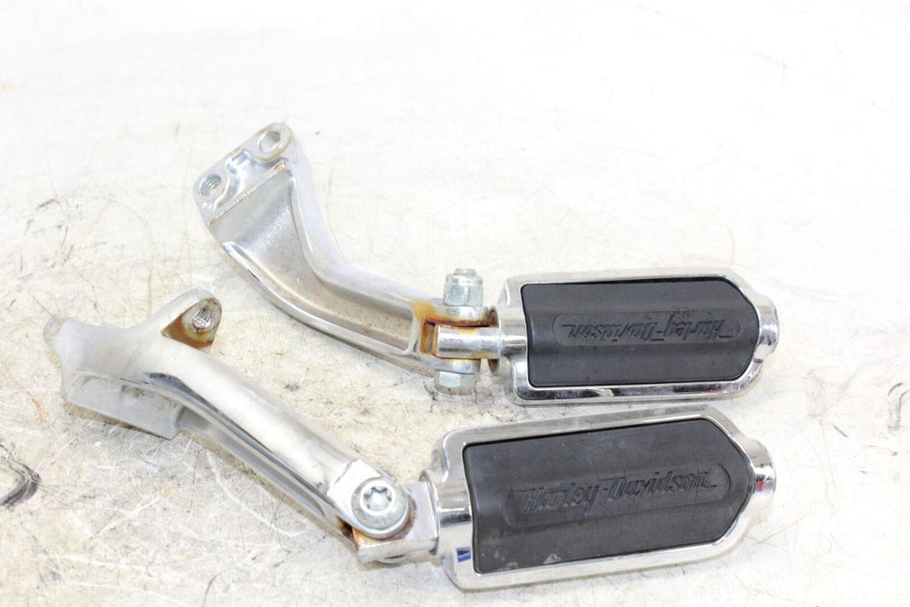 2006 Harley-Davidson Street Bob Fxdbi Passenger Pegs