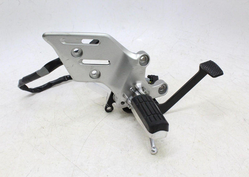 2022 Yamaha Mtt890 Tracer 9 Right Rearset Rear Set Driver Foot Peg Rest Stop - Gold River Motorsports