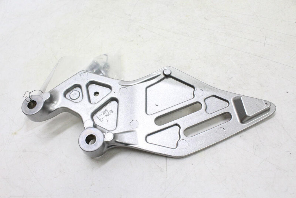 2022 Yamaha Mtt890 Tracer 9 Left Rearset Rear Set Driver Foot Peg Bracket Mount - Gold River Motorsports