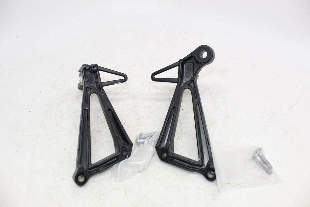 2018 Yamaha Yzf-R3 Rear Back Passenger Peg Set Pair - Gold River Motorsports