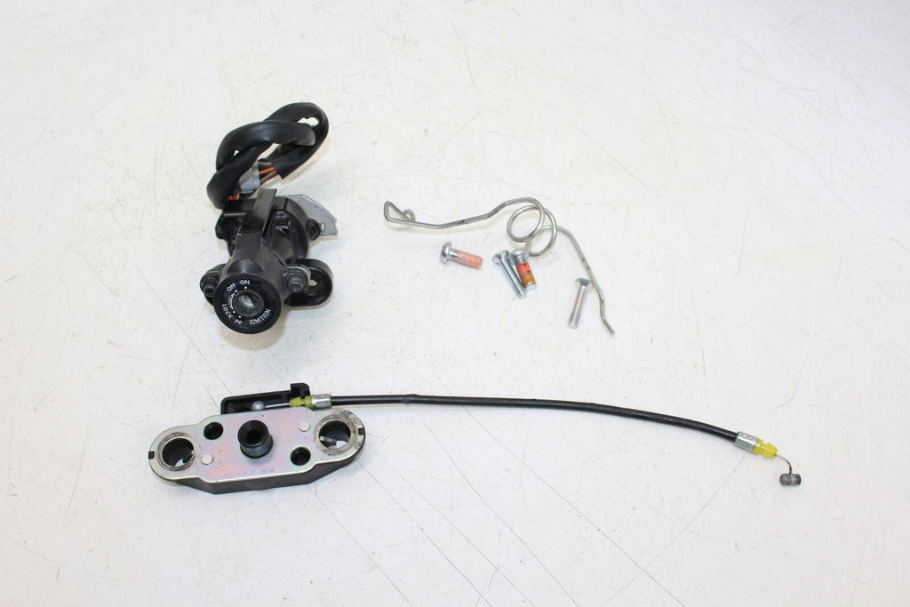 2007 Suzuki Gsxr750 Ignition Lock With Seat Lock !No Key!